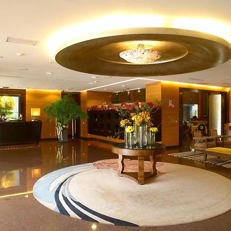 King'S Town Hotel Kaohsiung Buitenkant foto