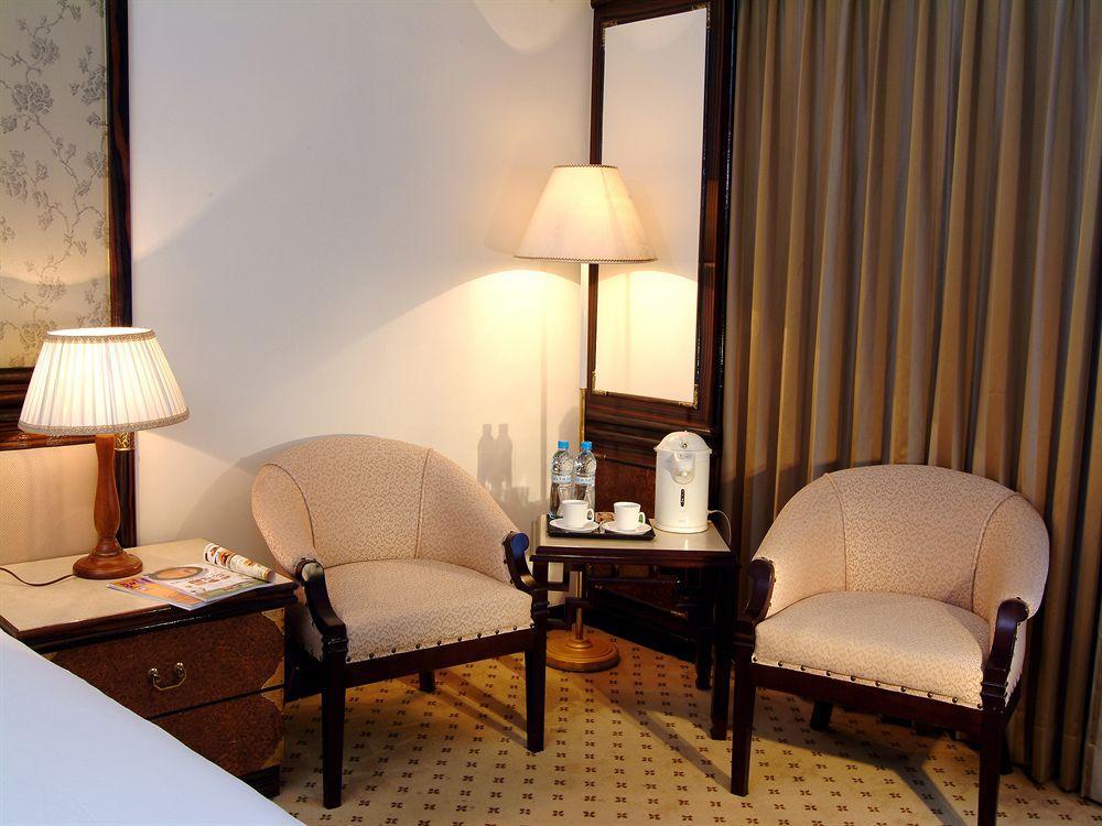 King'S Town Hotel Kaohsiung Buitenkant foto