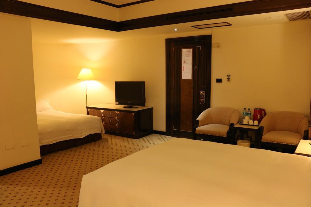 King'S Town Hotel Kaohsiung Buitenkant foto