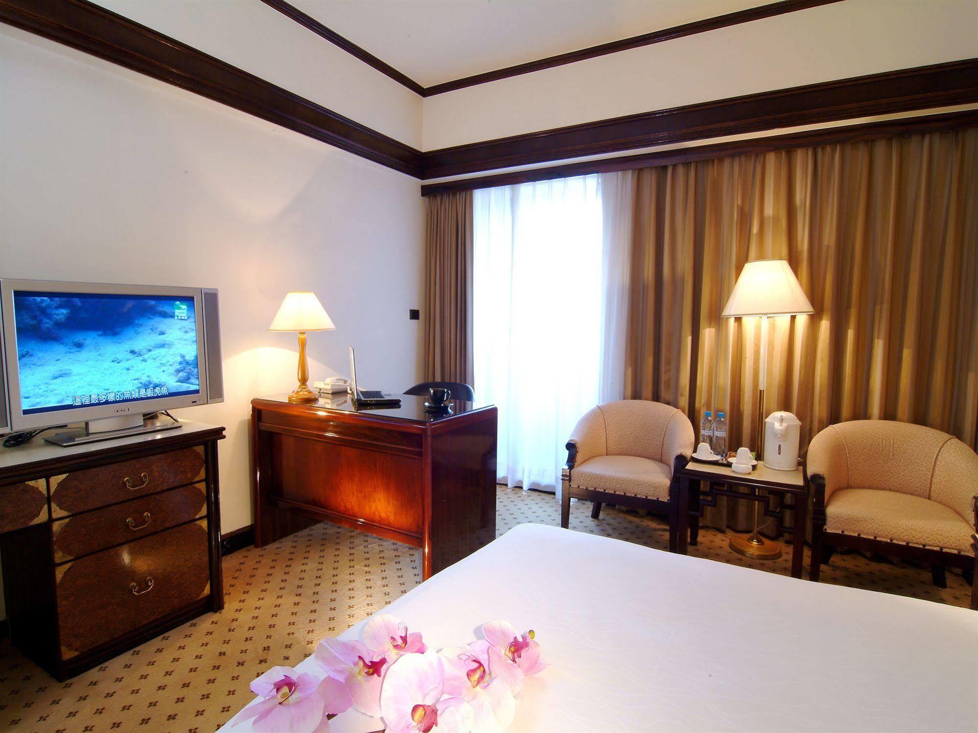 King'S Town Hotel Kaohsiung Buitenkant foto