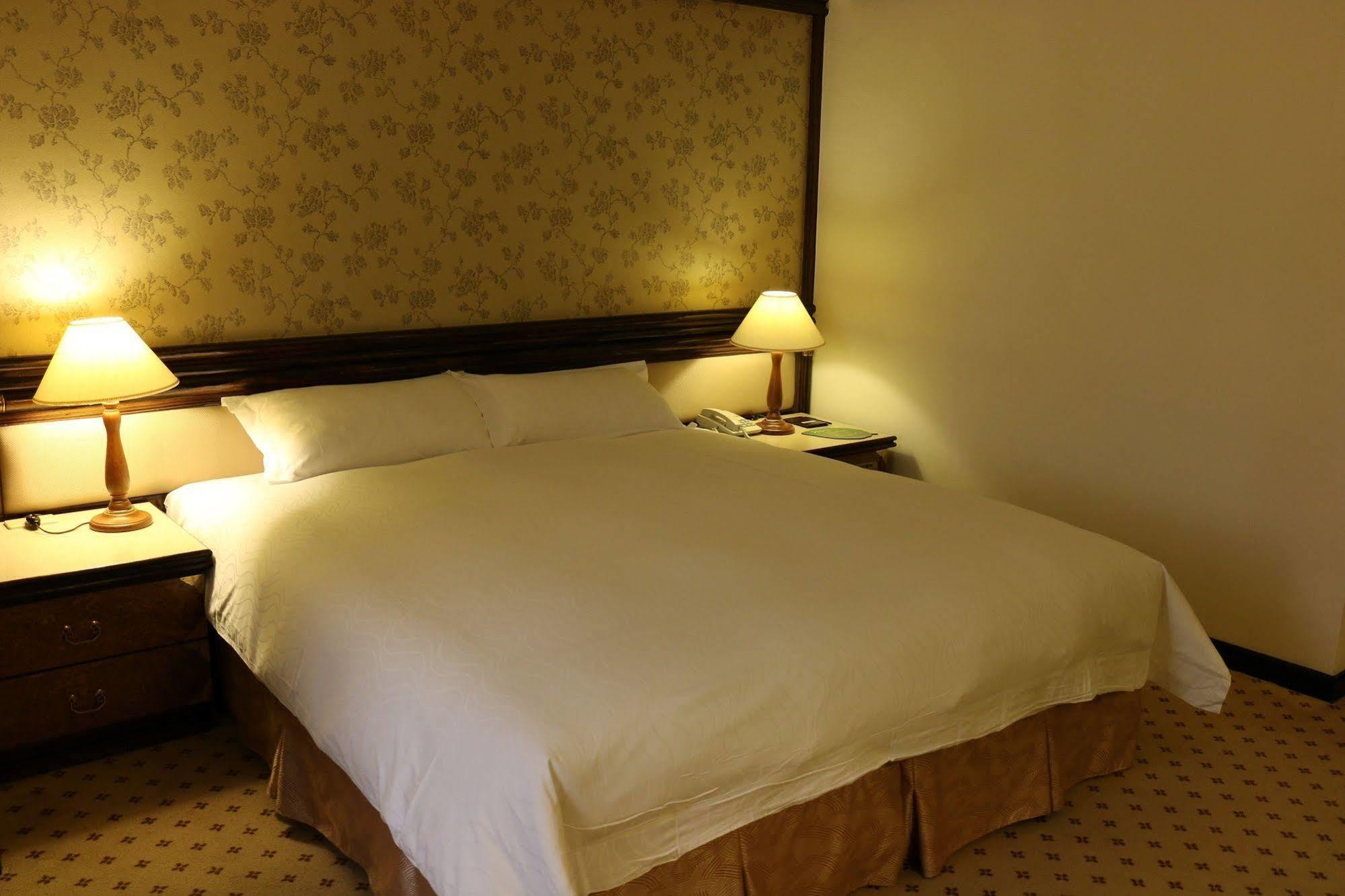 King'S Town Hotel Kaohsiung Buitenkant foto