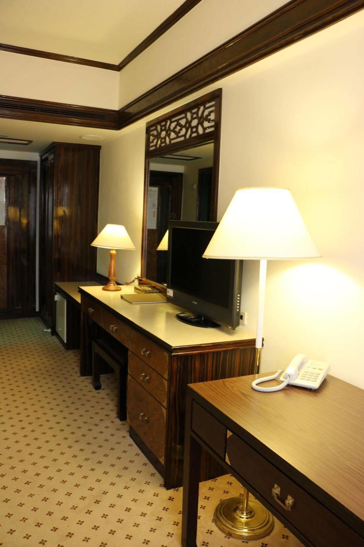King'S Town Hotel Kaohsiung Buitenkant foto